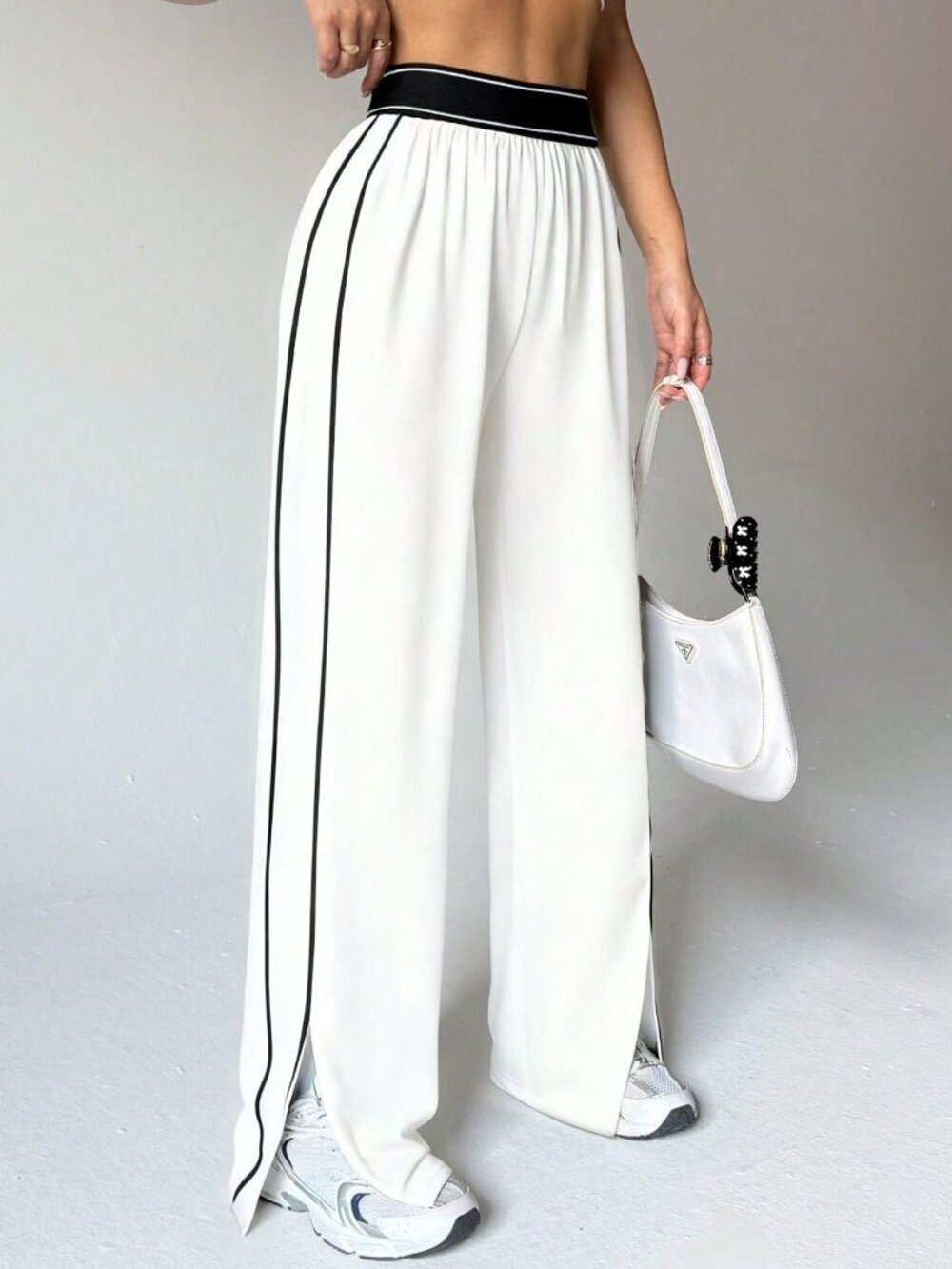 White Casual Women's Sweatpants with Pockets, Contrast Stripe, High Stretch